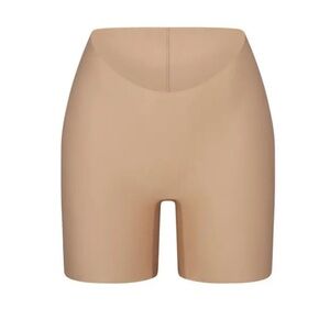 Skims Body dipped front short clay